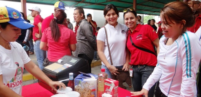 Desde el "Granero de Venezuela" los trabajadores adquirieron los rubros de la cesta básica a precios solidarios