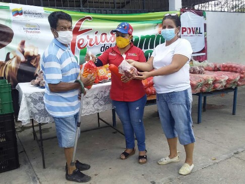 <b>CARNE, POLLO Y MORTADELA ENTREGÓ PDVAL A FAMILIAS TACHIRENSES<b>