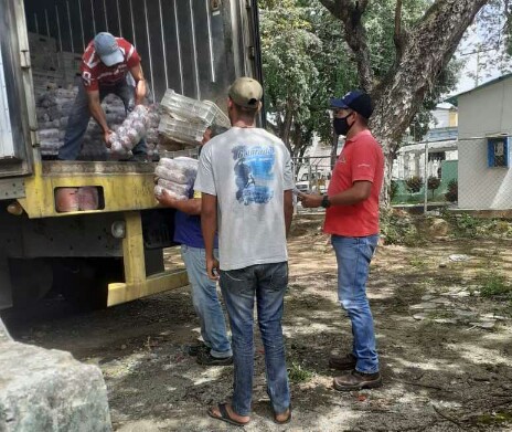 <b>EN TIEMPOS DE PANDEMIAS LA AVANZADA ALIMENTARIA DISTRIBUYE PROTEÍNAS EN EL ESTADO COJEDES<b>