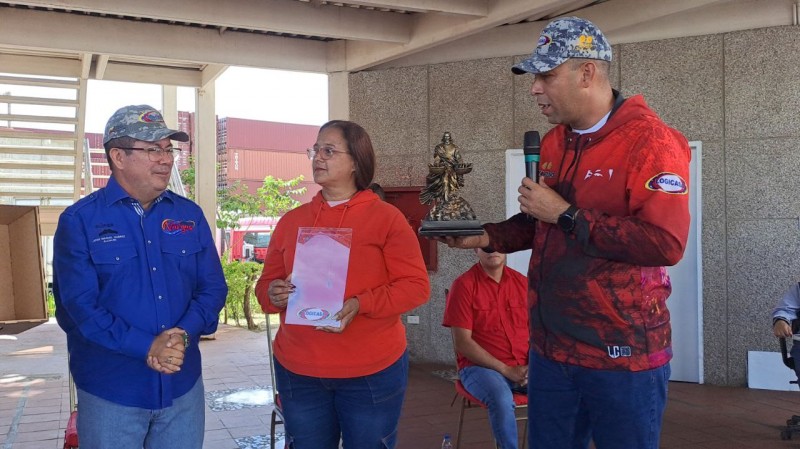 photo_5143593073970884275_y