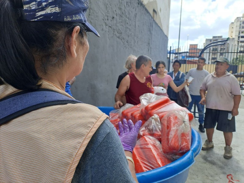 photo_4933942921254341603_y