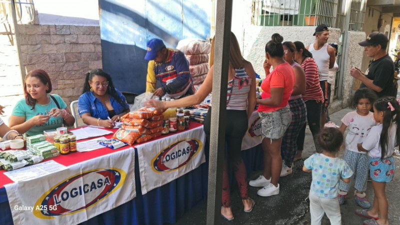 photo_4936148803572665344_y