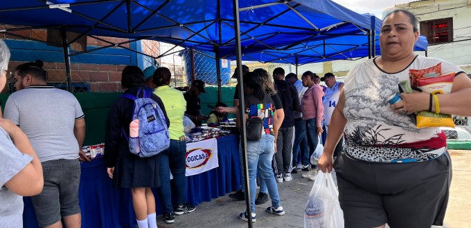 photo_4974402075823377459_w