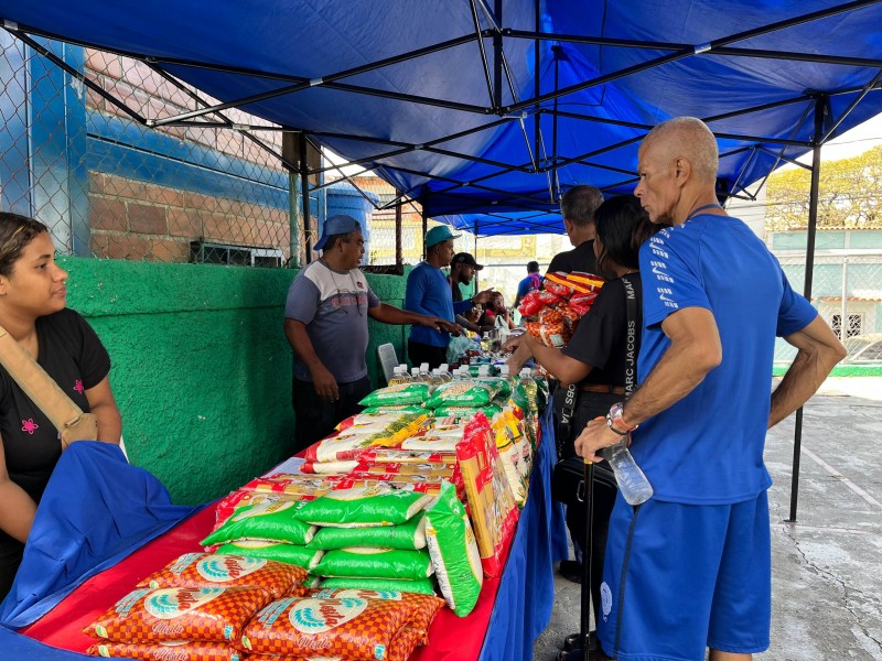 photo_4974402075823377477_w